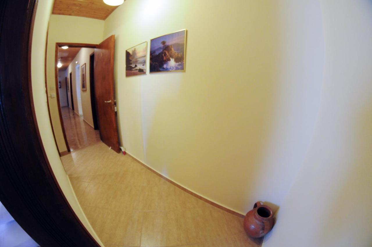 Nefeli Rooms Pefki  Bilik gambar